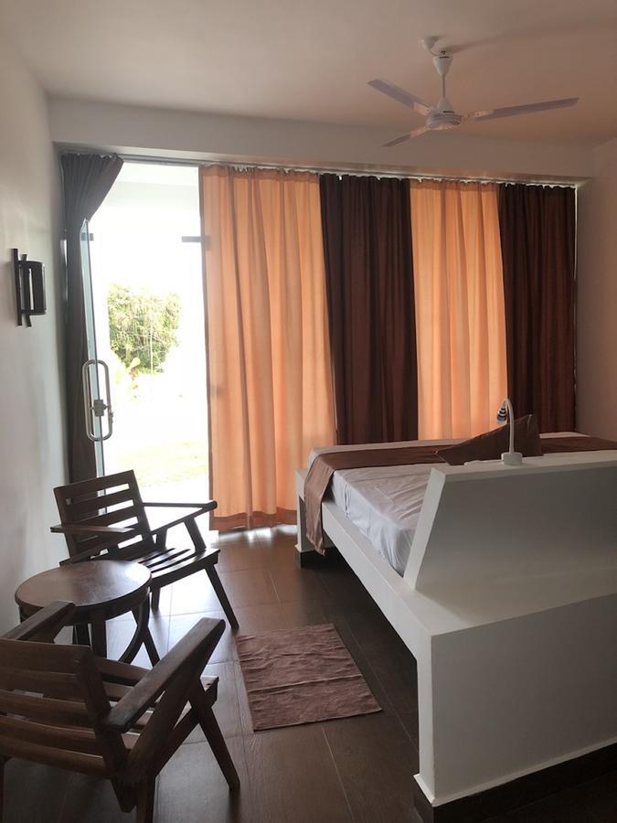 Ypsylon Resort Ostkueste นิลาเวลี ภายนอก รูปภาพ